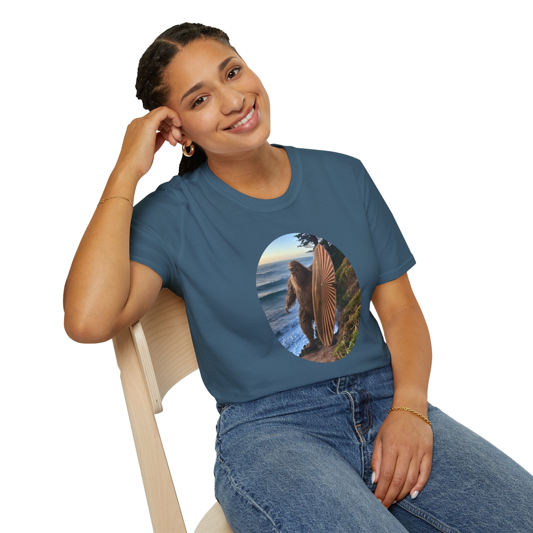 Ventana Real Surfsquatch Unisex - U.S. Cotton T-Shirt